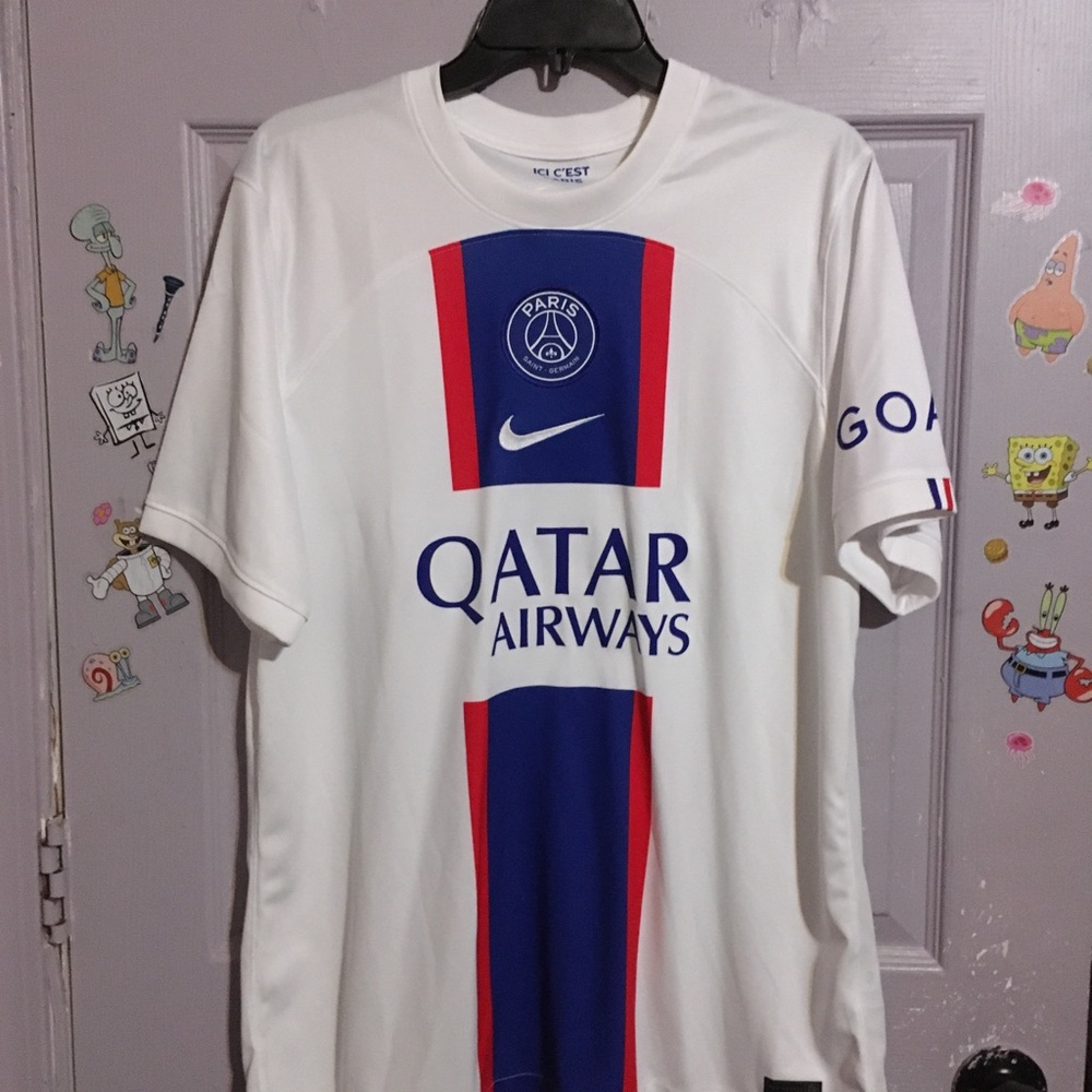 Nike Paris Saint-Germain 2022/2023 Qatar Airways Men's Soccer Jersey